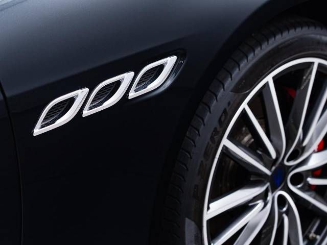 MASERATI QUATTROPORT 2019 Image 31