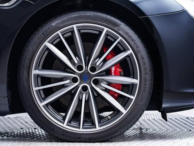 MASERATI QUATTROPORT 2019 Image 31