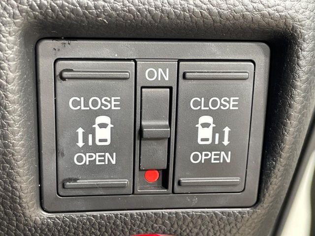 HONDA N BOX CUSTOM 2018 Image 31