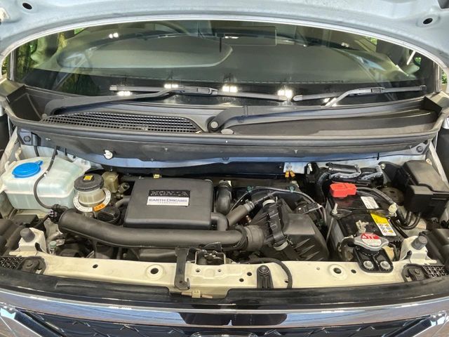 HONDA N BOX CUSTOM 2018 Image 31