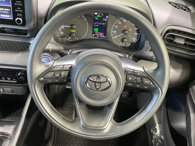 TOYOTA YARIS HYBRID 2022 Image 31