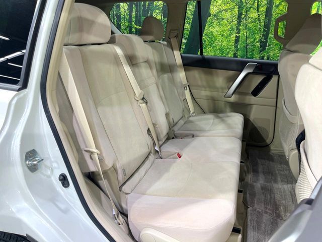 TOYOTA LANDCRUISER PRADO 2024 Image 31