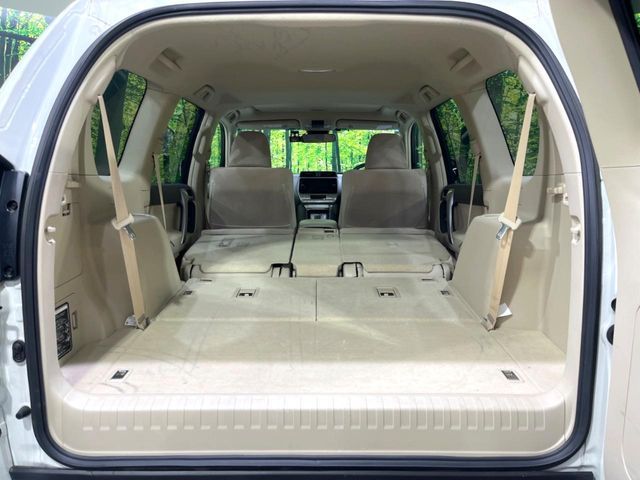 TOYOTA LANDCRUISER PRADO 2024 Image 31