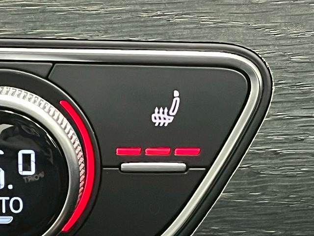 AUDI A4 2021 Image 31