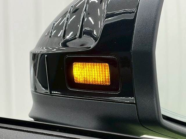 AUDI A4 2021 Image 31