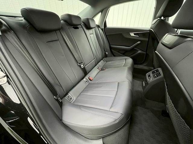 AUDI A4 2021 Image 31