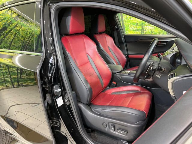 TOYOTA LEXUS NX300H 2018 Image 31