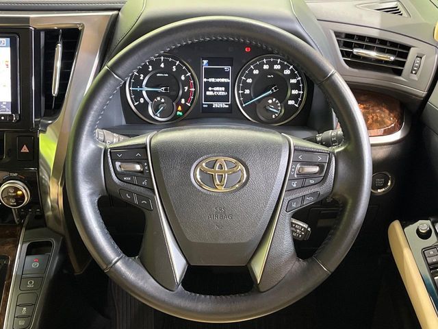 TOYOTA ALPHARD 2019 Image 31