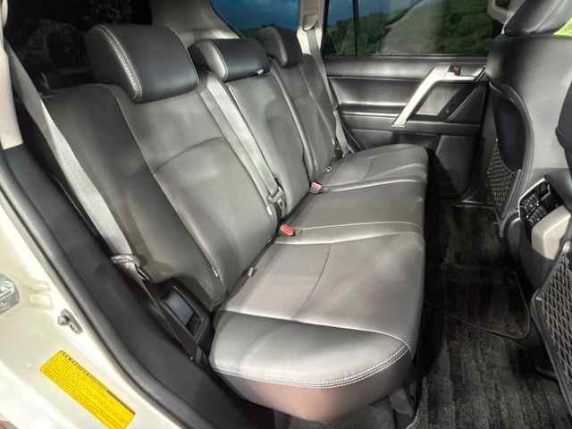 TOYOTA LANDCRUISER PRADO 2023 Image 31