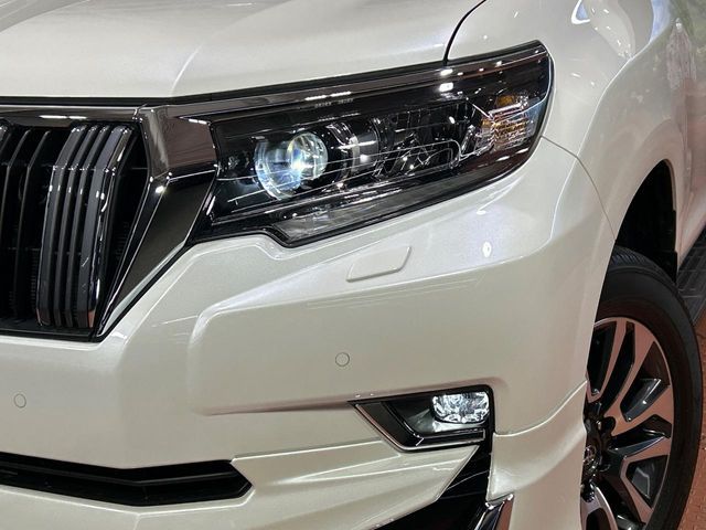 TOYOTA LANDCRUISER PRADO 2023 Image 31