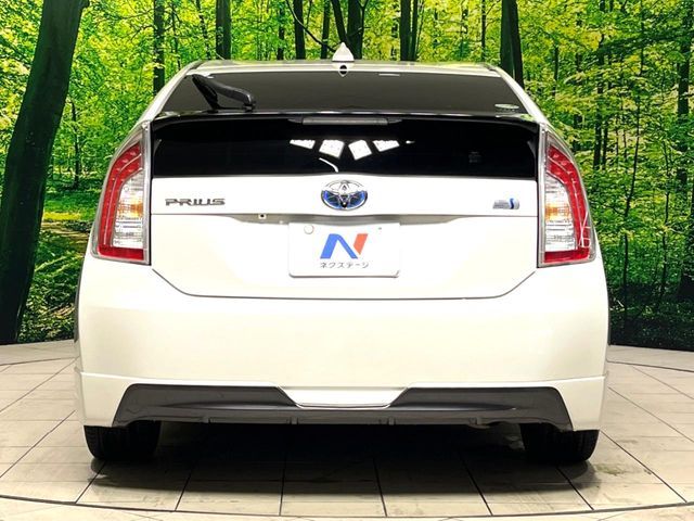 TOYOTA PRIUS 2012 Image 31