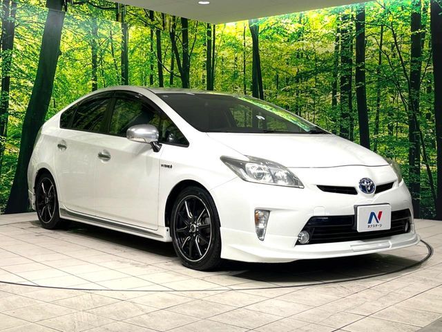 TOYOTA PRIUS 2012 Image 31