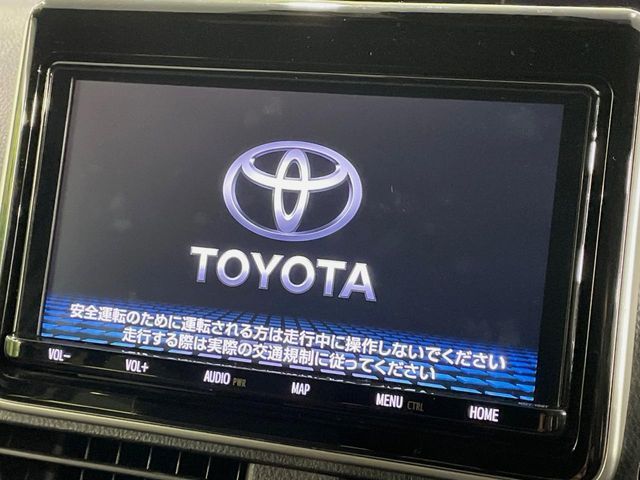 TOYOTA VOXY 2018 Image 31