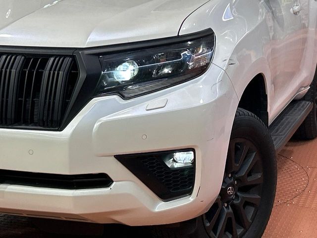 TOYOTA LANDCRUISER PRADO 2023 Image 31