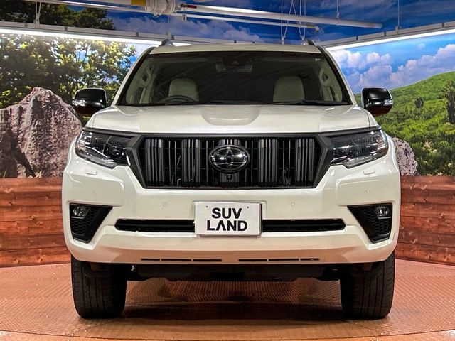 TOYOTA LANDCRUISER PRADO 2023 Image 31