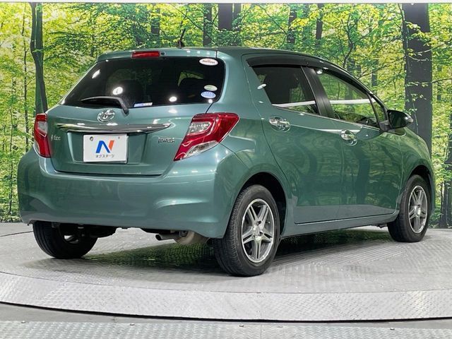 TOYOTA VITZ 2015 Image 31