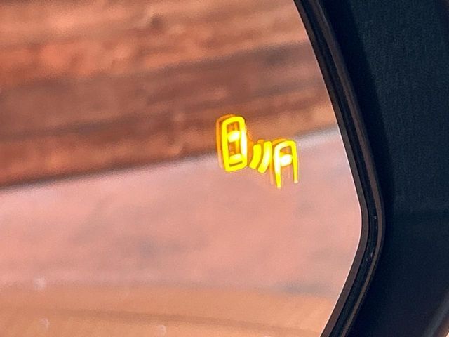 TOYOTA RAV4 HYBRID 4WD 2022 Image 31