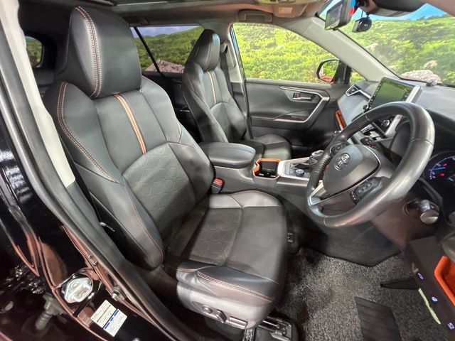 TOYOTA RAV4 HYBRID 4WD 2022 Image 31