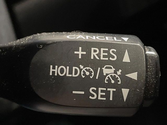 TOYOTA HARRIER 2WD 2017 Image 31