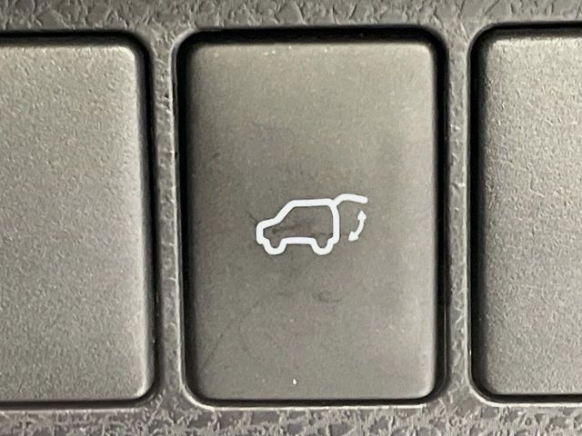 TOYOTA HARRIER 2WD 2017 Image 31