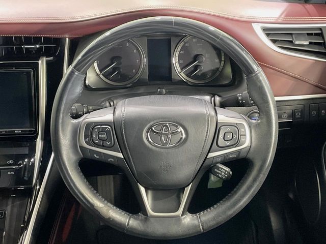 TOYOTA HARRIER 2WD 2017 Image 31