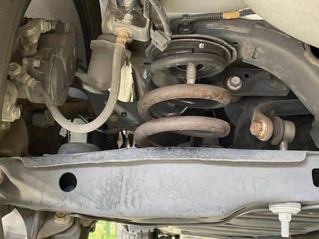 TOYOTA HARRIER 2WD 2017 Image 31