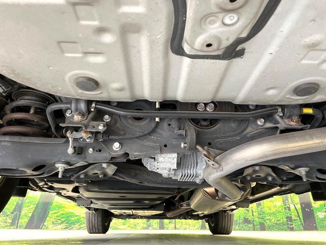 TOYOTA HARRIER HYBRID 2014 Image 31