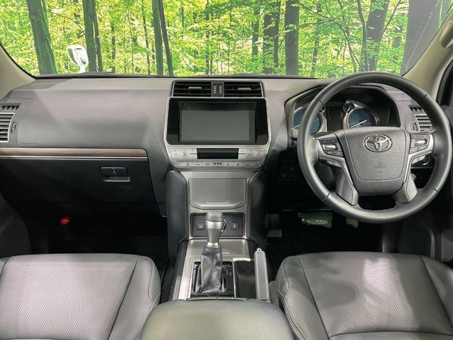 TOYOTA LANDCRUISER PRADO 2023 Image 31