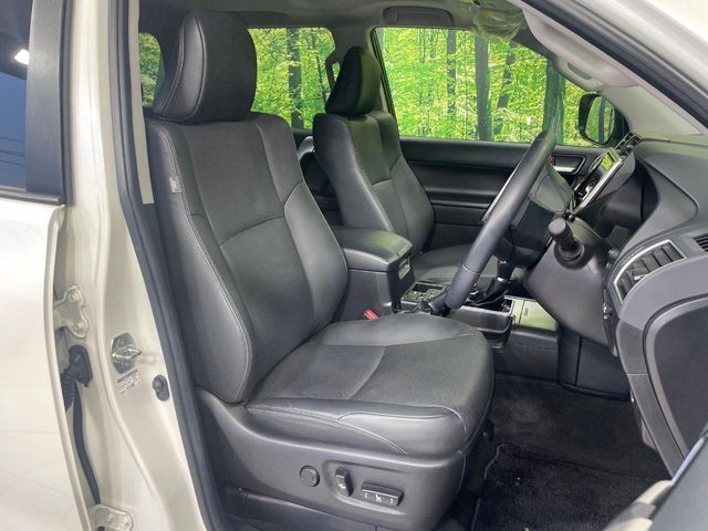 TOYOTA LANDCRUISER PRADO 2023 Image 31