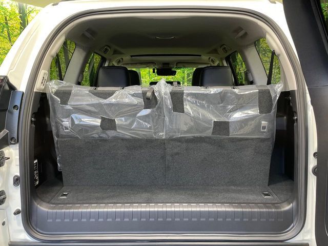 TOYOTA LANDCRUISER PRADO 2023 Image 31