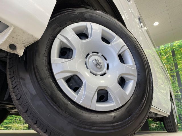 TOYOTA HIACE VAN 2WD 2024 Image 31