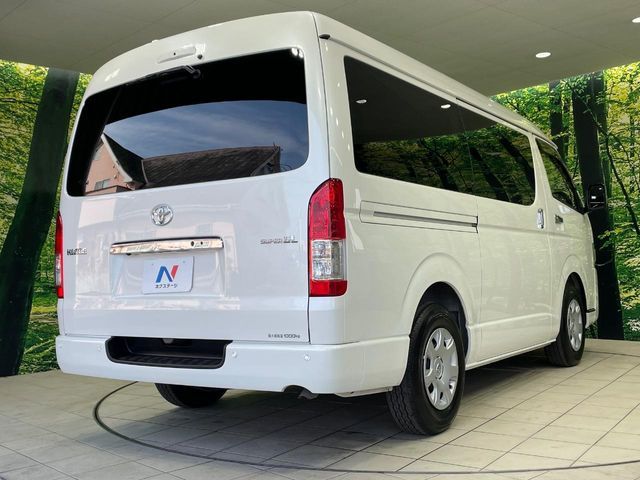 TOYOTA HIACE VAN 2WD 2024 Image 31