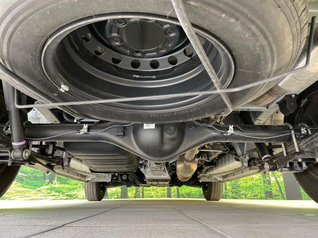 TOYOTA HIACE VAN 2WD 2024 Image 31