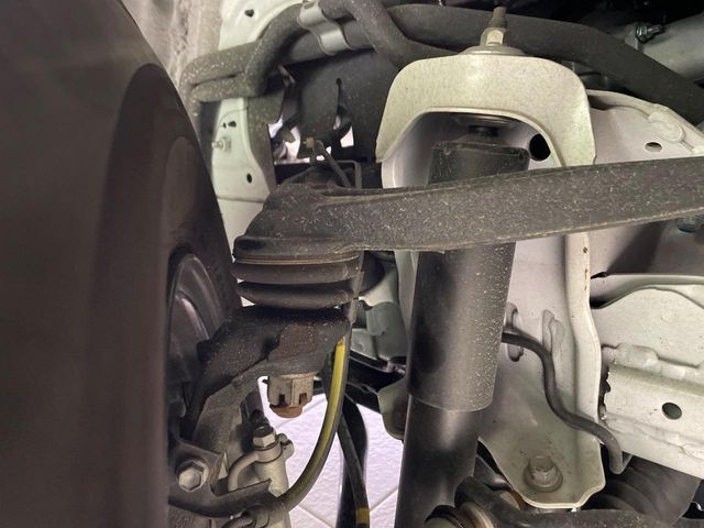 TOYOTA HIACE VAN 2WD 2024 Image 31