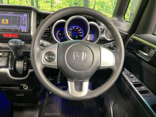 HONDA N BOX CUSTOM 2013 Image 31