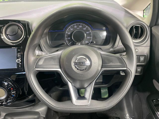 NISSAN NOTE 2017 Image 31