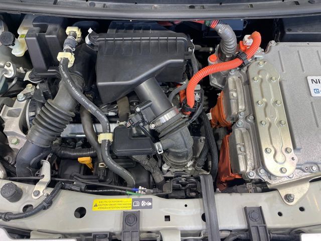 NISSAN NOTE 2017 Image 31