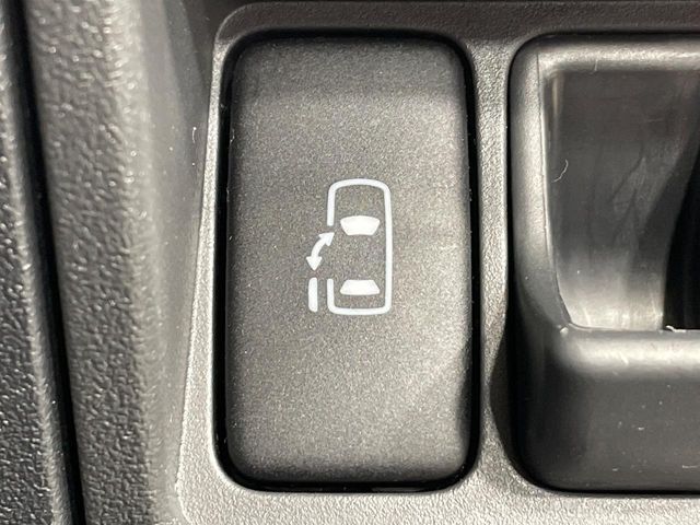 TOYOTA SIENTA 2009 Image 31