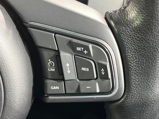 JAGUAR E-PACE 2019 Image 31