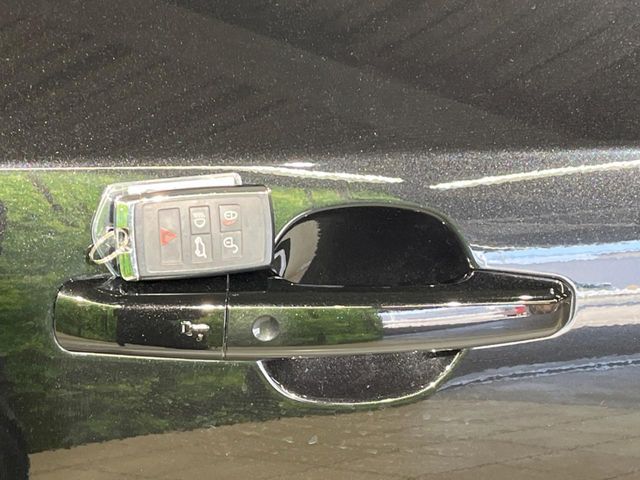 JAGUAR E-PACE 2019 Image 31