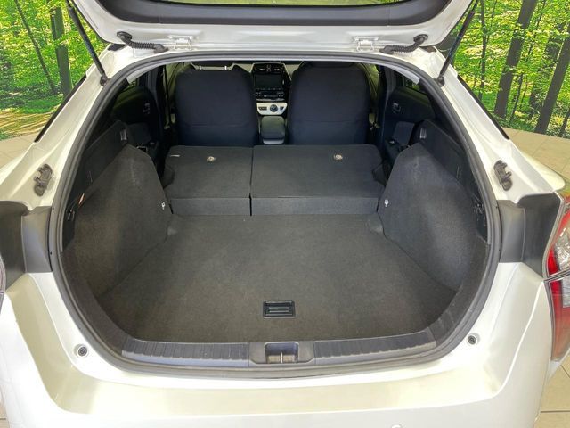 TOYOTA PRIUS 2018 Image 31