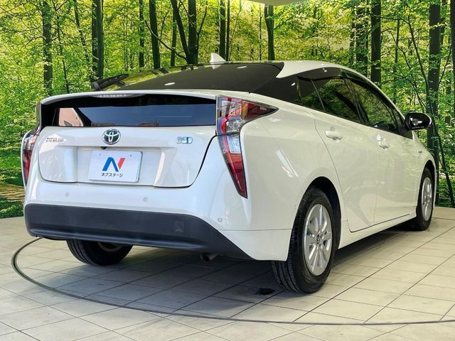 TOYOTA PRIUS 2018 Image 31