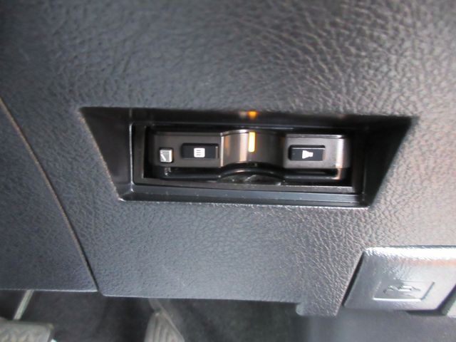 TOYOTA COROLLA FIELDER HYBR 2018 Image 31