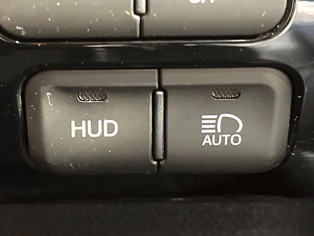 TOYOTA PRIUS 2017 Image 31