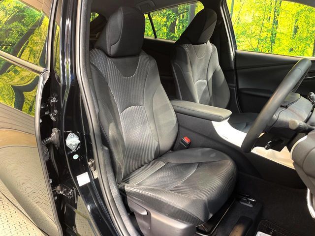 TOYOTA PRIUS 2017 Image 31