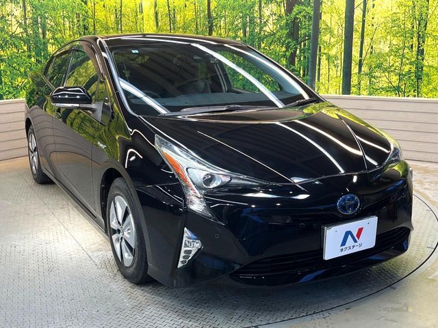 TOYOTA PRIUS 2017 Image 31