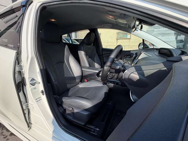 TOYOTA PRIUS 2017 Image 31