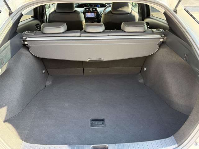 TOYOTA PRIUS 2017 Image 31