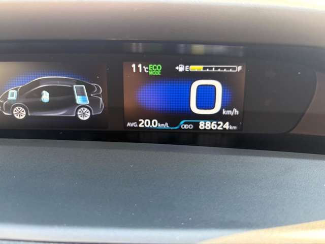 TOYOTA PRIUS 2017 Image 31