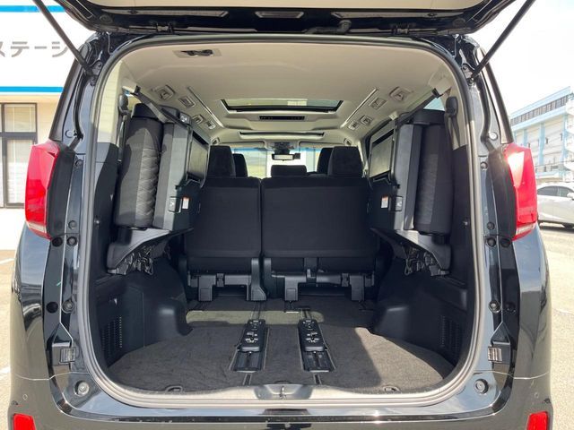 TOYOTA ALPHARD 2018 Image 31